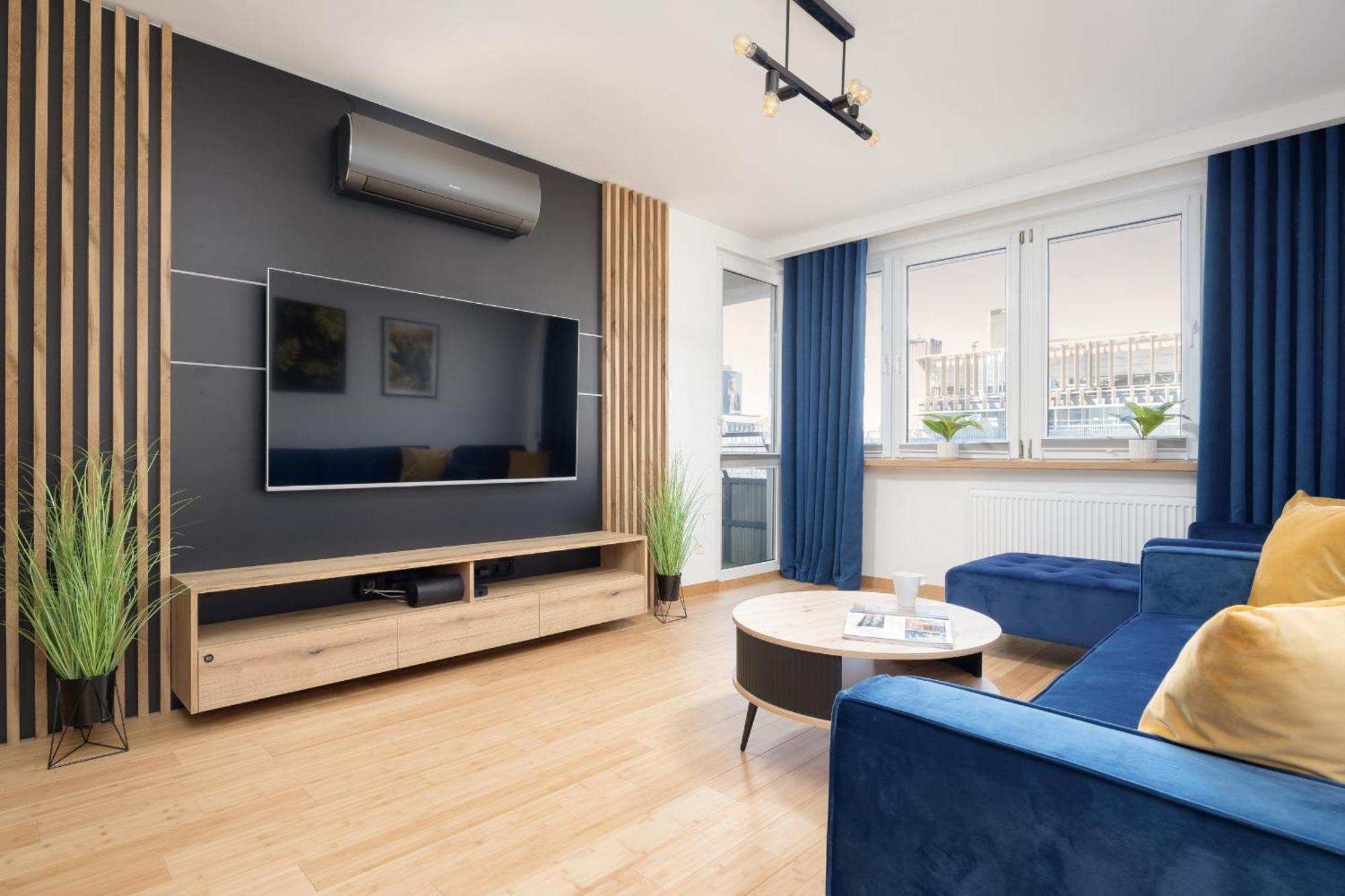 Lägenhet Beautiful With Balcony In Heart Of By Renters Warszawa
