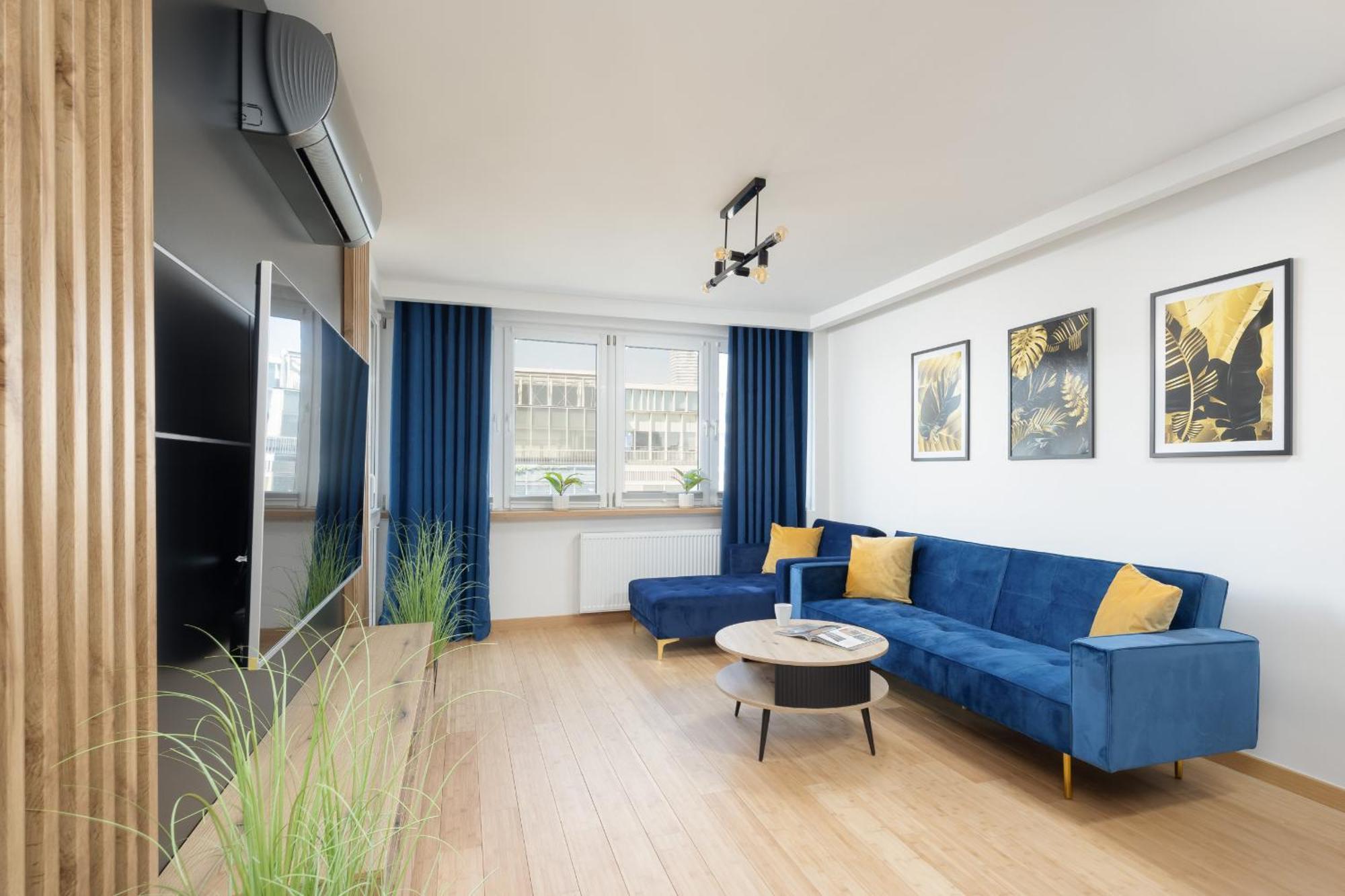 Lägenhet Beautiful With Balcony In Heart Of By Renters *